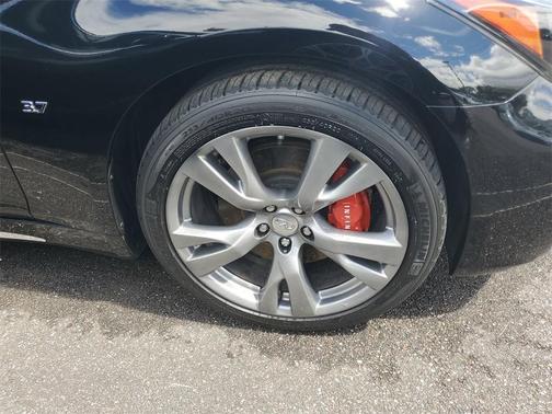2016 INFINITI Q70L 3.7