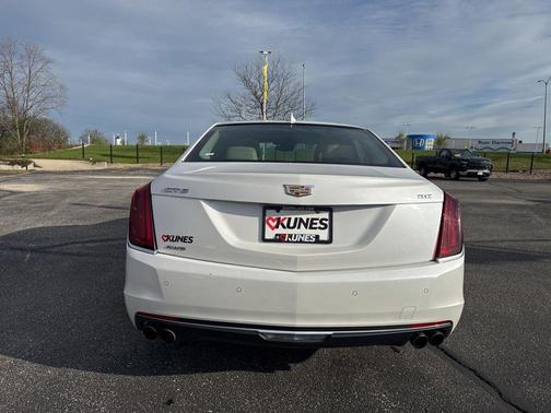 Crystal White Tricoat 2017 Cadillac CT6 3.6L Base