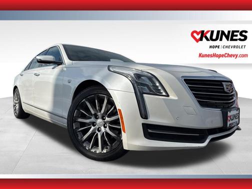 Crystal White Tricoat 2017 Cadillac CT6 3.6L Base