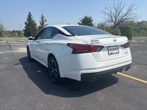 2024 Nissan Altima SR Intelligent AWD
