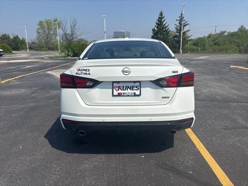 2024 Nissan Altima SR Intelligent AWD