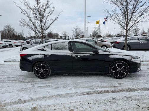 2024 Nissan Altima SR FWD