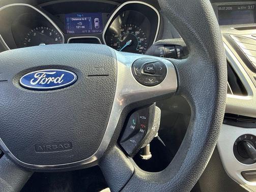 RUBY RED 2013 Ford Focus SE