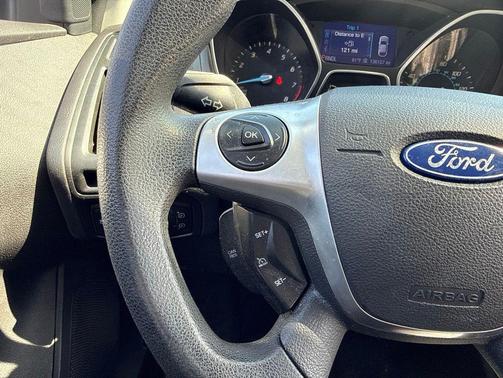 RUBY RED 2013 Ford Focus SE