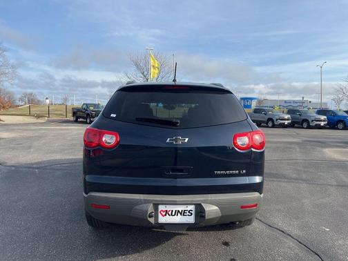 Dark Blue Metallic 2012 Chevrolet Traverse LS