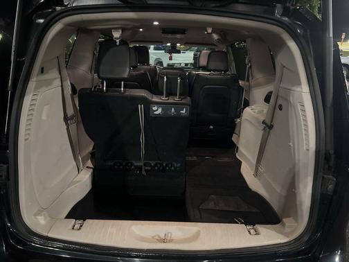 2018 Chrysler Pacifica Touring-L