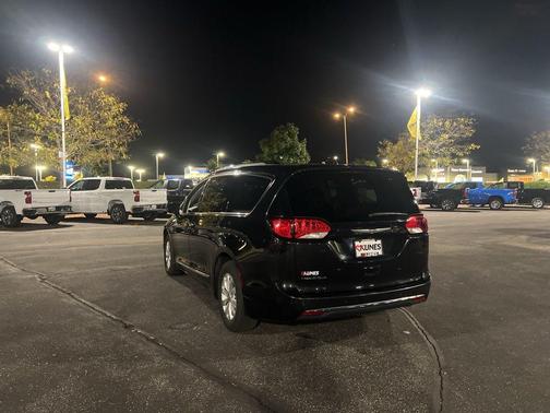 2018 Chrysler Pacifica Touring-L