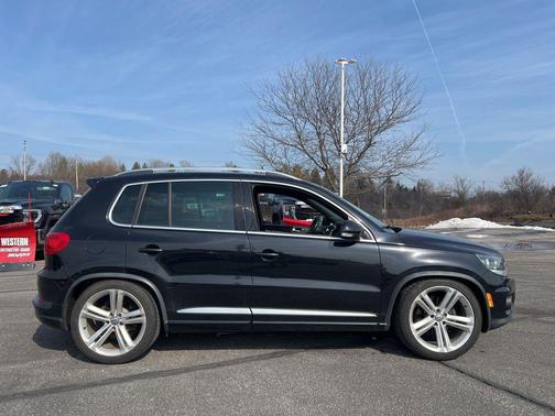 2016 Volkswagen Tiguan R-Line