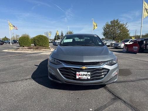Sterling Gray Metallic 2024 Chevrolet Malibu FWD 2LT