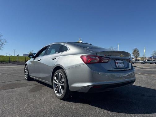 Sterling Gray Metallic 2024 Chevrolet Malibu FWD 2LT