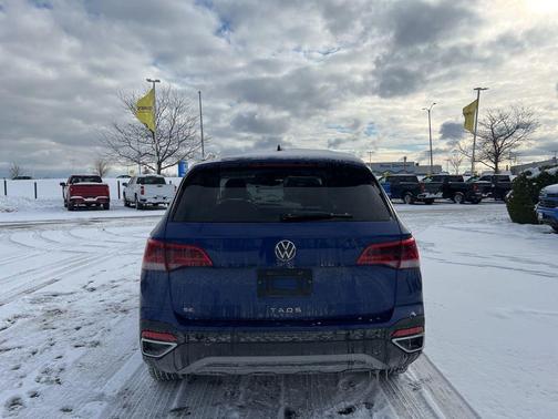 2024 Volkswagen Taos 1.5T SE