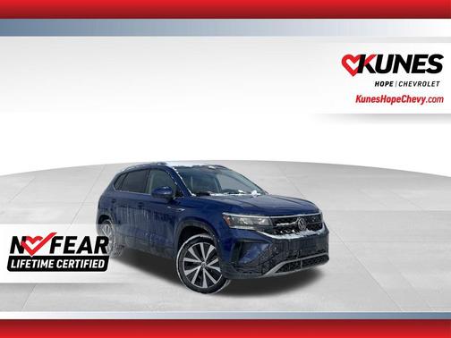 2024 Volkswagen Taos 1.5T SE