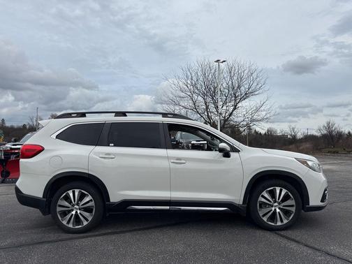 Crystal White Pearl 2020 Subaru Ascent Limited 8-Passenger