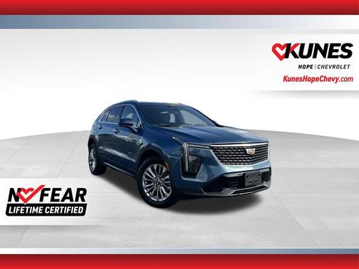 2024 Cadillac XT4 Premium Luxury