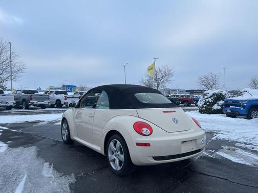 2007 Volkswagen New Beetle 2.5