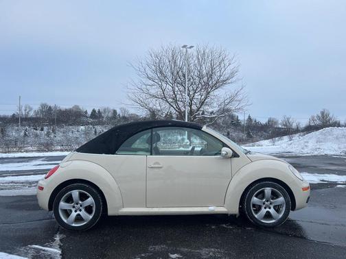 2007 Volkswagen New Beetle 2.5