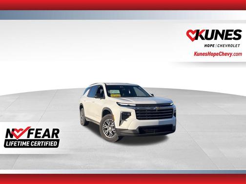 2024 Chevrolet Traverse LT