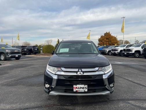 2017 Mitsubishi Outlander SE