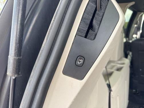 Black Onyx Crystal Pearlcoat 2020 Dodge Grand Caravan SXT