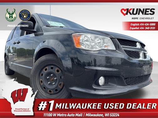 Black Onyx Crystal Pearlcoat 2020 Dodge Grand Caravan SXT