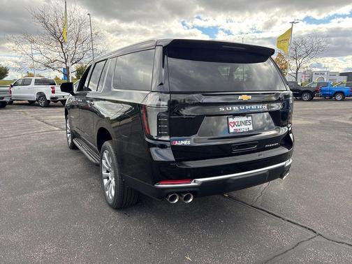 2025 Chevrolet Suburban Premier