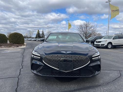 2025 Genesis G70 2.5T RWD