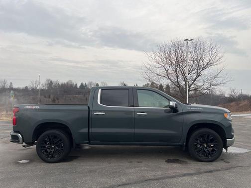 2025 Chevrolet Silverado 1500 LTZ