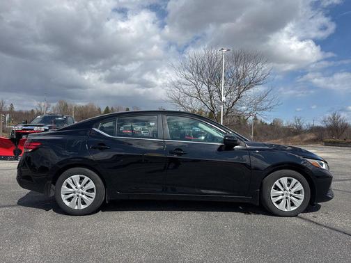 Super Black 2022 Nissan Sentra S