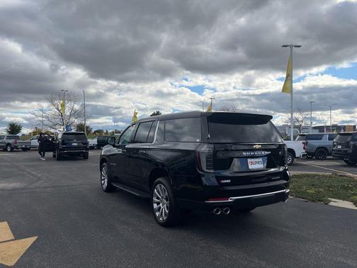 2025 Chevrolet Suburban Premier