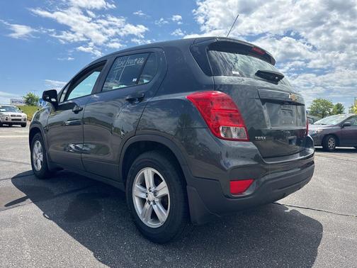 Nightfall Gray Metallic 2020 Chevrolet Trax LS