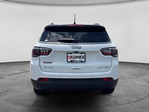 Bright White Clearcoat 2025 Jeep Compass Limited