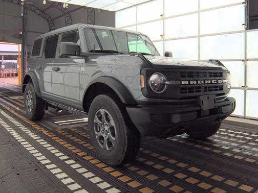 CARBONIZED GRAY METALLIC 2025 Ford Bronco Big Bend