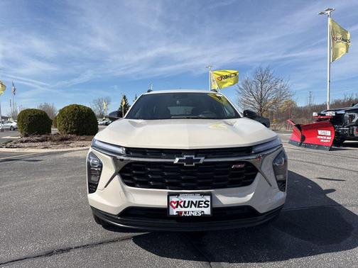 White Sands 2026 Chevrolet Trax FWD 2RS