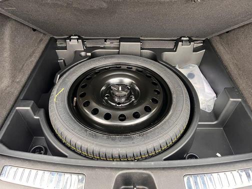 Deep Sea Metallic 2025 Cadillac XT4 Premium Luxury