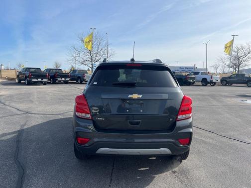 Nightfall Gray Metallic 2018 Chevrolet Trax LT