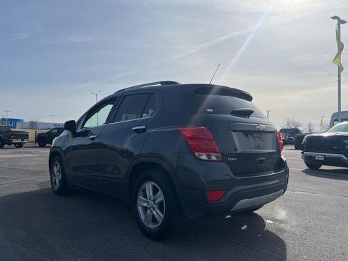Nightfall Gray Metallic 2018 Chevrolet Trax LT