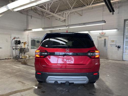 Radiant Red Metallic II 2024 Honda Pilot EX-L