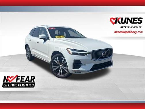 2022 Volvo XC60 B5 Inscription