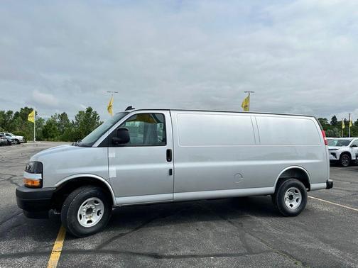 2025 Chevrolet Express 2500 RWD 2500 Extended Wheelbase WT