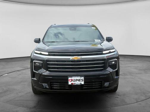 Mosaic Black Metallic 2026 Chevrolet Traverse High Country