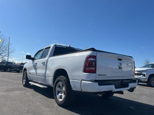 Bright White Clearcoat 2019 RAM 1500 Big Horn