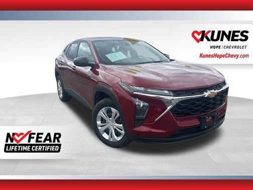 2025 Chevrolet Trax LS