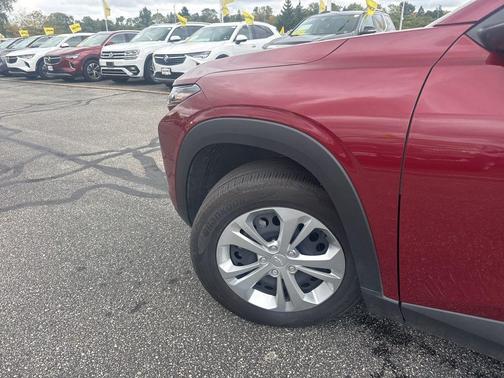 2025 Chevrolet Trax LS