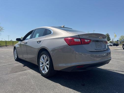 Mineral Gray Metallic 2023 Chevrolet Malibu FWD 1LT