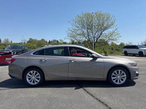 Mineral Gray Metallic 2023 Chevrolet Malibu FWD 1LT