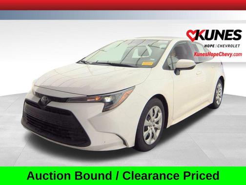 Ice Cap 2024 Toyota Corolla LE