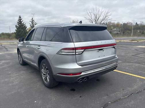 2022 Lincoln Aviator Standard AWD
