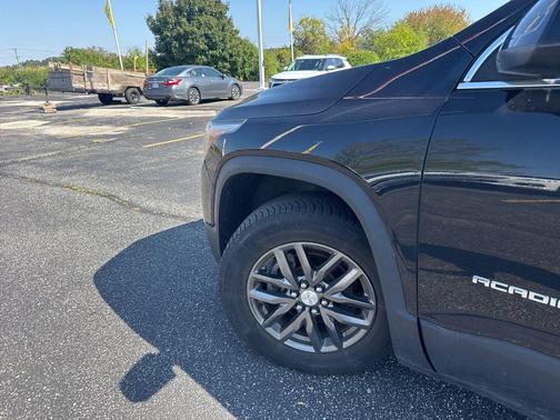 2018 GMC Acadia SLT-1