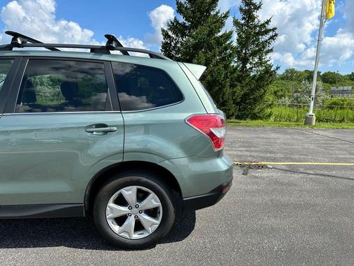 2016 Subaru Forester 2.5i Limited