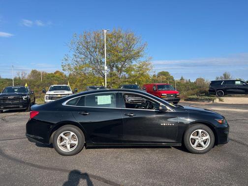 2017 Chevrolet Malibu 1LS